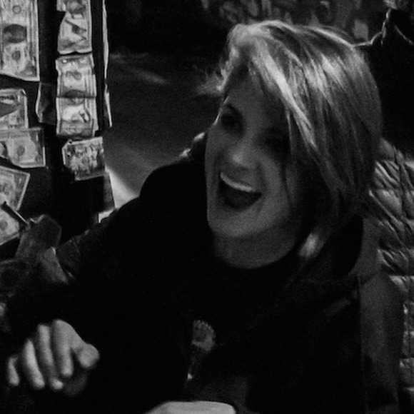 Meet your Posher, Cate - Picture 1 of 1